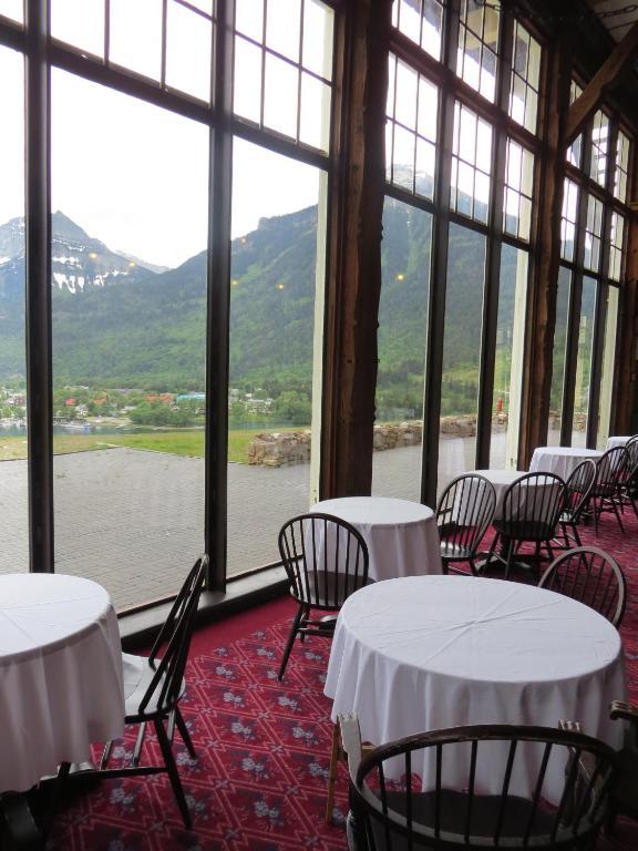 Prince Of Wales Hotel Waterton Park Extérieur photo