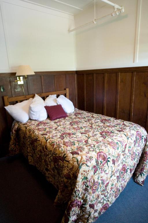 Prince Of Wales Hotel Waterton Park Chambre photo